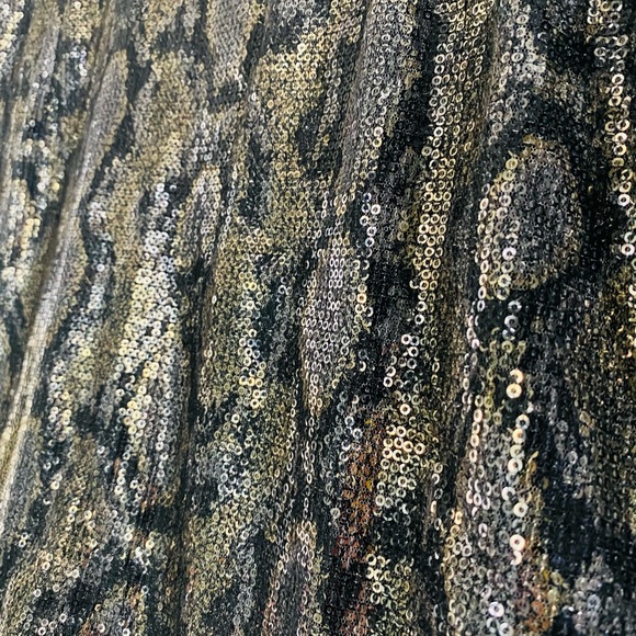 NWT Pattered sequinned skirt - Picture 3 of 3